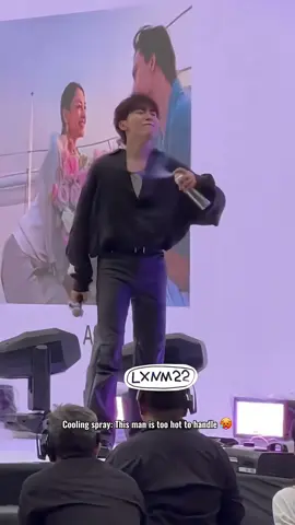 Just Seungkwan and the cooling spray🥵🔥cre x: @SeeTrueTH @lxnm22 @cchooodd17 #BSS IN Thailand #seventeen #seungkwan #세븐틴 #foryoupage #carat #foryou #fyp #seventeen세븐틴 #booseungkwan 