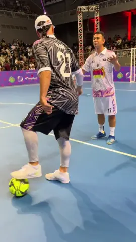 Top 4 levantadas de las jovenes promesas del futbol ⚽️ #tiktokfootballacademy #deportesentiktok 