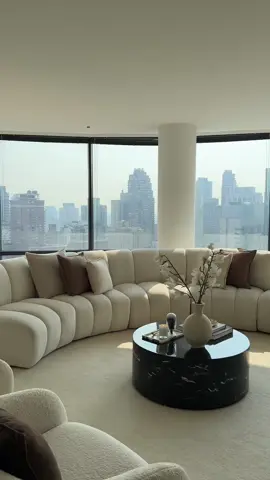 Living out my gossip girl dreams in The Upper East Side #uppereastside #nyc #nycrealestate 