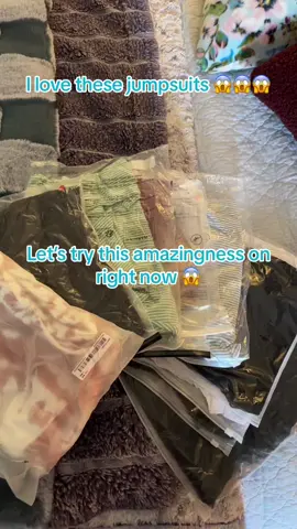 #unboxing #womensclothing #jumpsuit #onsie #TikTokShop #musthave #unboxwithme #summerfinds #clothinghaul #greatquality #amazingprices #tops #womenstops #romper #rompers #romperstyle 