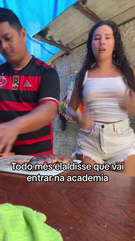 Todo mês ela disse que vai entrar na academia