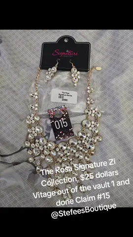 ##zisignaturecollection #MomsofTikTok #stefeesboutique #tiktokfinds #TikTokMadeMeBuyIt #stefeesboutiquetiktokshop #SmallBusiness #blingboss #25dollarjewelry 