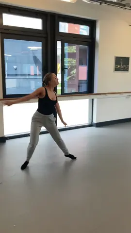 In less than a month we’ll be back to training, its not too late to join us! @coventrycollege #musicaltheatre #acting #singing #dance #lyrical #conmercial #contemporary #jazz #theatre #trending #foryou #coventry #coventrycollege #btec #level2 #level3 #performance #performingarts