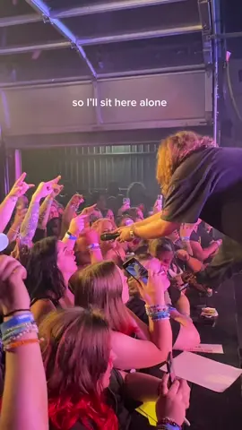 CANT WAIT TO PLAY THIS ON TOUR AGAIN HOLY SHIT LINK IN MY BIO ❤️‍🔥❤️‍🔥❤️‍🔥 maybe more coming soon idk we'll see 🙃 9/13 - Las Vegas, NV (opening for Loveless) 9/16 - Oklahoma City, OK 9/17 - Kansas City, MO 9/19 - Indianapolis, IN