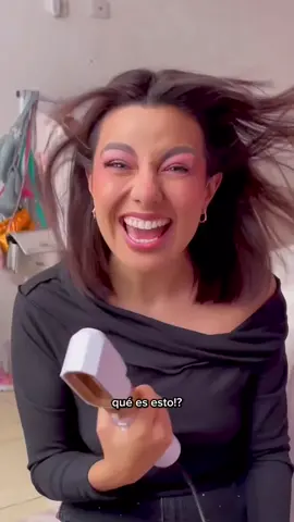 ¡QUÉ ES ESTO! 😱 Unboxing de mi nueva adquisición. Estoy creída porque yo esto me lo soñaba: es el AIRMAX 5 EN 1 ✨   Review de @Vivi Mora D 🌟  #secador #5en1 #cabello #secadordepelo #airmax5en1 #airmax #rebel #rebelcolombia 