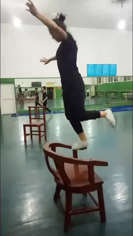 Một phút trên sân khấu bằng Mười năm ngoài sân khấu. Kiếp con hát cực khổ trăm bề Kinh Kịch-京剧 #京剧 #kinhkich #pekingopera #cônkhúc #昆曲 #戏曲 #hikhuc #hikich #kinhkichtrungquoc #hikichtrunghoa #nhaccophong #douyin #khôngflop #fyp #fypシ゚ #foryou #đammê #nghệthuật #xuhuong #xh 