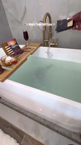What’s better than an everything shower/full self care & straight into freshly clean sheets?? 🧖🏾‍♀️💕When’s the last time you poured into your self care cup? #clean #CleanTok #cleanhome #organizedhome #organization #momtok #sahm #asmr #cleaningtips #cleaningmotivation #dayinmylife #nighttimeroutine #SelfCare