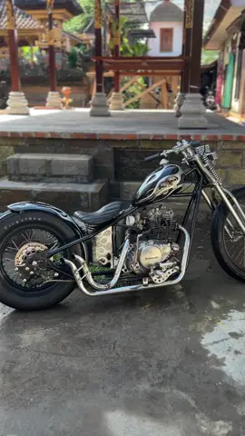 Chopper and Bali style  #chopper #kz200 #bintermerzy #custom #culture #bali #motorcycle #fyp #foryou #balichopperisland 