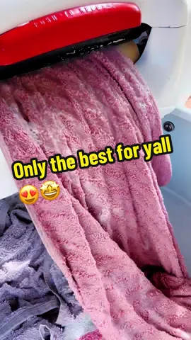 Unleashing ultimate satisfaction with towel wringing ASMR! 🤩 #ASMRheaven #foryou #foryoupage #SudsyASMR  #RelaxingVibes #ASMR #WasherMagic #laundry #laundrytok #laundryday #asmr #satisfying #satifyingsounds #suds #sleepsounds #wringerwasher 