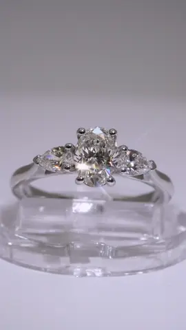 One oval + two pairs = timeless perfection ✨💍 Diamond specification total: Weight: 1.50ct  Colour/clarity: G/SI1 #trilogyring #engagementring #diamondjewelry #fyp 