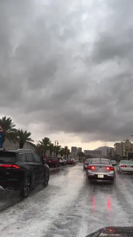 يـ جمالك يامكة 🌦️♥️#مطر #اكسبلور #explore #مطر_غيوم #امطار #foryou #fypシ #foryoupage 