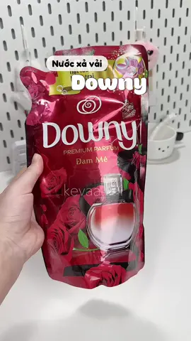 Bí quyết giúp quần áo thơm lâu ươn của tui 🫧🛁😶‍🌫️ #Downy #P&G #nuocxavai #nuocxavaidamdac #nuocxavaidowny #xhtiktok #viralvideo 
