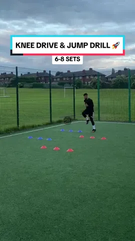 KNEE DRIVE & JUMP DRILL 🚀 • 6-8 SETS • 30 SECONDS REST BETWEEN SETS  FOLLOW FOR DAILY CONTENT ✅ #DinAcademy #DinFootballAcademy #DinFootball #DinSoccer #DinFutbol #DinFitness  . . . #Football #Soccer #Futbol #Coach #footballdrills #soccerdrills #footballtraining #soccertraining #Fitness #playerdevelopment #kneedrive #jump #drill #drive #footwork 