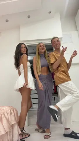 Io super fiera di non essere la più ritardataria oggi, strano ma vero😂 