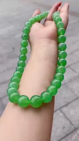 精品翡翠手镯 #翡翠 #玻璃翡翠 #翡翠牌子 #crystals #紫翡翠 #beads #翡翠平安扣 #handmade #jewellery