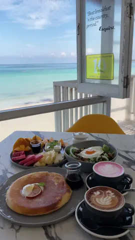 Best Breakfast View | The Sunny Side Cafe ✨ #BoracayIsland #WhereToEat #FoodiePH #CafePH #SunnySideCafe #Boracay #Beach #IslandLife #Paradise 