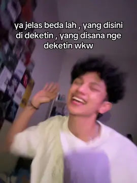 ouhh beda kelass