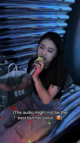 Rate her singing talent…🎤🔥#fyp#couple #Relationship 