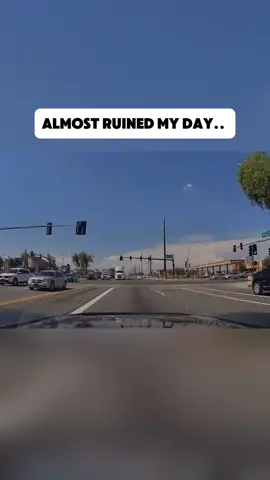 Bad driver almost caused a car crash #dashcam #driving #baddriver #moron #terribledrivers @Reddit 