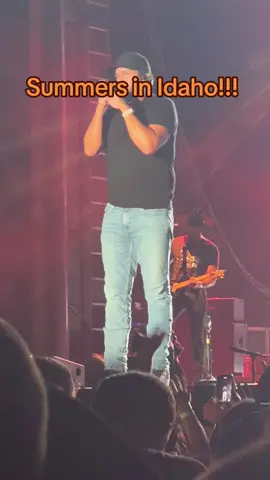 #lukebrian #summerconcerts #lovethislife #fypage 
