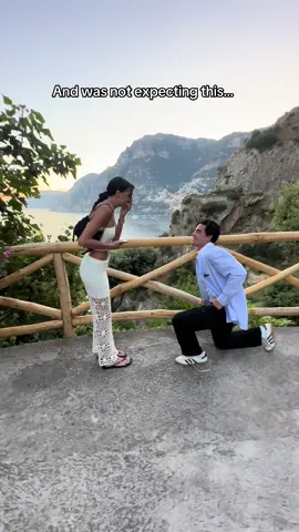 I WISH YOU COULD HAVE SEEN ALL MY FRIENDS FACES 💍🫣 #proposal #couplegoals @Matt Rhoades 
