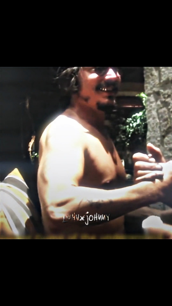 *** on it 😳 (it's a joke, don't attack me 😰) | i spend AGES on this cause my ass couldn't concentrate 🤗 | i remember the roblox edit i made w this sound FOREVER ago 😭😭 | we we're shopping today and uhh yeah that's basically it, imma prob read my new ghost magazine in a bit and watch yt 😋 𝘴𝘤𝘱: lvxjnny.scpacks (me) 𝘰𝘵𝘩𝘦𝘳 𝘢𝘤𝘤: @c 🦖  𝘤𝘤: @s+t  𝘪𝘣 / 𝘳𝘮: @alice ﾒ𝟶  𝘴𝘥𝘵: @Simping.Sofia 💓 @kat🍫 @🐈‍⬛ @👩🏻‍🦰  #luhvxjohnny #sofismydino #thehansons #aftereffects #trend #edit #viral #velocity #johnnydepp #depphead 