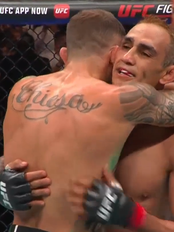 Michael Chiesa made it look EASY in the first round 😮‍💨 #michaelchiesa #UFC #mma