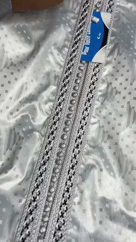 Double bat getzner Disponible sur commande Whatsap:+221771547594 #doublebatgetzner #tenuehomme #modeleafricain #africanmodernfashion #madeinsenegal #getzner #wallyseckofficiel #miaguisse #miaguisse #getzner 