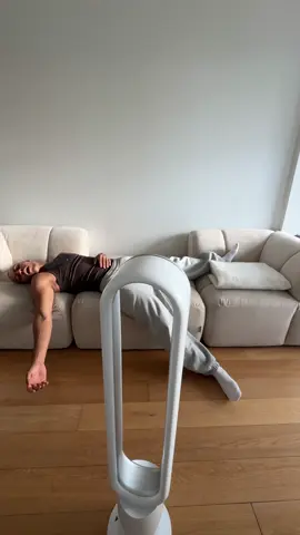 The most aesthetic fan and just in time for summer @Dyson  London Heatwave: (1) Me : (0) #unboxing #fyp #dyson #dysonairpurifier #dysonhome 