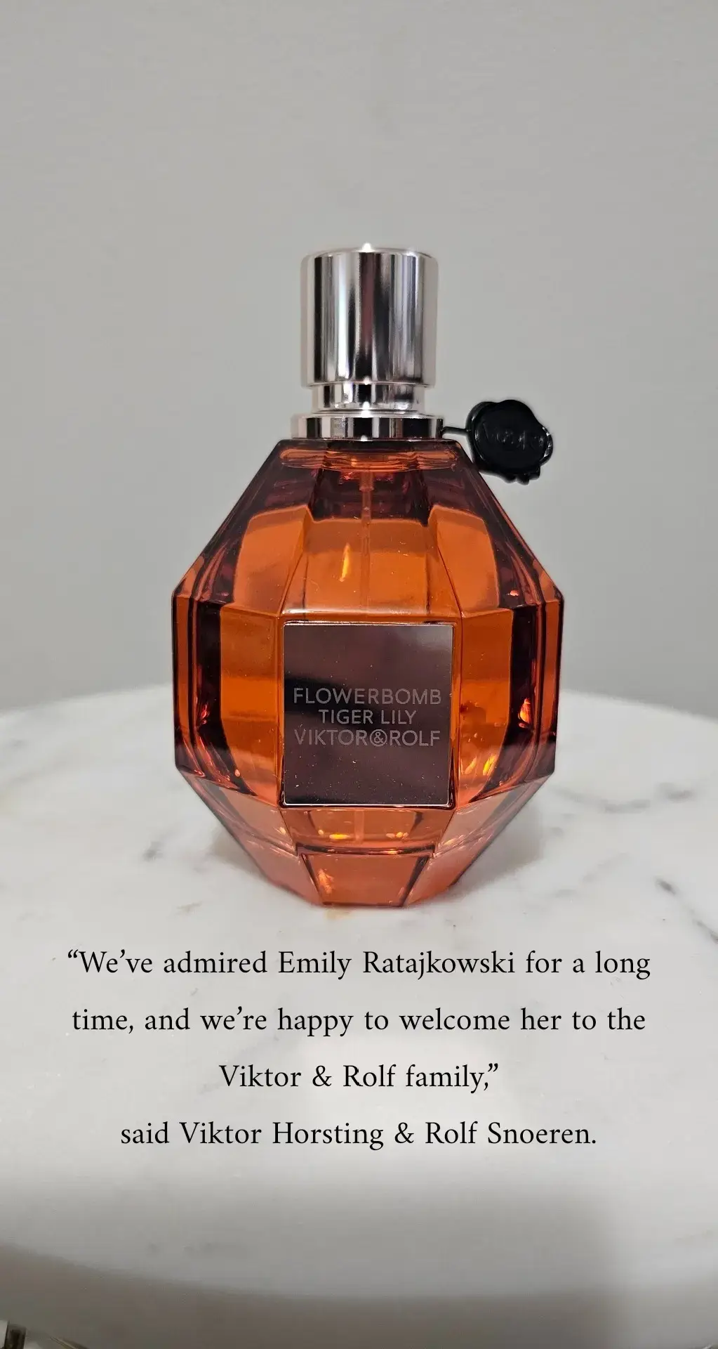 @Viktor&Rolf Fragrances Experience the wild floral explosion. Fruity Floral, Fresh Solar. Key nites: Coconut Milk, Tiger Lily, Mango #giftedbyviktorandrolffragrances #flowerbomb #flowerbombtigerlily @Socially Powerful #viktorandrolf #fragrance #perfume 