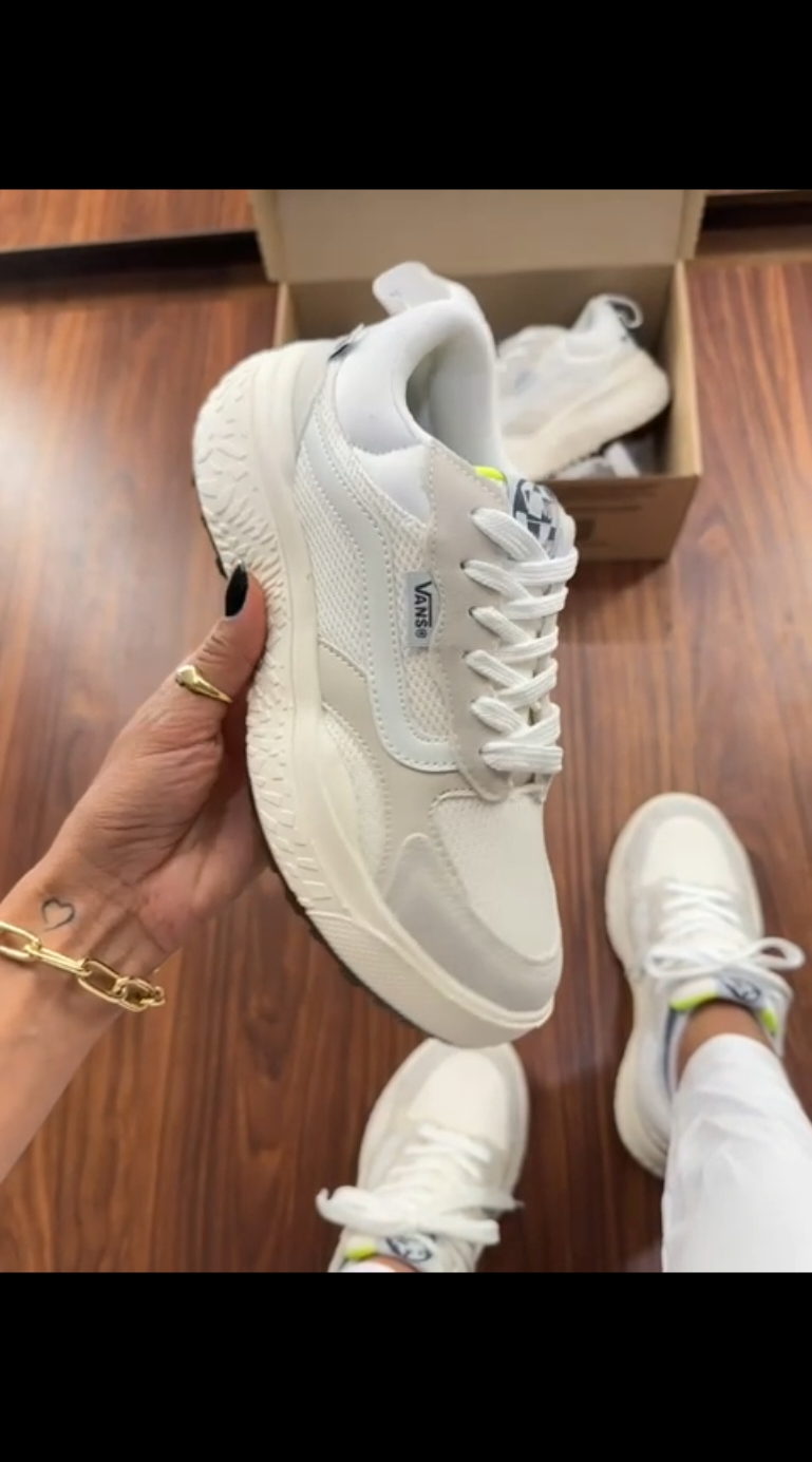 Vans Ultrarange Neo - Branco/Cinza  . . #vans #viraliza #tenis #virall #calcados #tenismasculino #viralvideo #viral #viraltiktok #varejo #comprasonline #calçados #novidades 