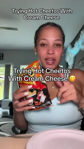 Super bomb 😋 #hotcheetos #foodcombo #snacks #creamcheese #fypage #foodietiktok 