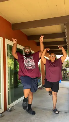 Everybody was Kung Fu Fighting #fypppppppppppppp #foryou #couplecomedy #funny #everybodywaskungfufight #kungfufighting #funnyvideos #bryanandkaleonahe 