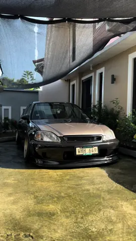 Sunday wash 💦 #fyp #foryoupage #carsoftiktok #jdmcarsoftiktok #jdm #hondacivic #hondacivicek #stancepilipinas #stancepilipinasmanilafitted #crazyfourdoor #classicalworksvalenzuela 