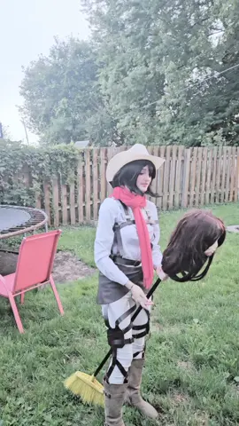 chat 😭🙏 @Harvey_thatone #AttackOnTitan #mikasa #aot #fyp #cosplay #reddeadredemption2 #videogames 