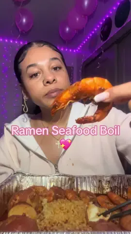 10000000/10!!! Also the movie night was hilarious!! So happy Rob saw what Leah said!!! He is sooooo annoying and clearly obsessed with her!! Everything she said was facts!!✌🏽💖💖💖💖💖💖💖💖💖💖💖💖💖💖 #ramen #ramenseafoodboil #seafoodlover #seafood #mukbang #eating #foryou #foryoupage #fypage #fypシ゚viral #viral #viraltiktok #trending #trend #explore #asmr #TikTokCreatorSearchInsightsIncentive @AaronMichelle🩷 @Buldakbabes 