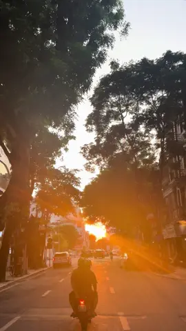 Thu Hà Nội 💋 #hanoi #hanoicuatoi #thuhanoi #thang8 #sunset#sunsuongg  