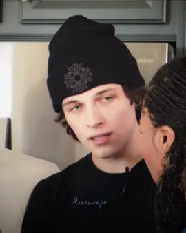 quen is strong because i wouldve been ripping paint off the walls | #chrissturniolo #chrissturnioloedit #sturniolotriplets #sturniolotripletsedit #quenblackwell 