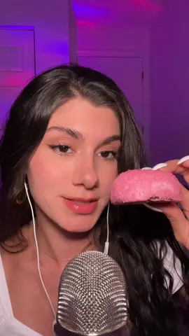 Los dulces fav de Sam Puckett los grasitos 🍥🍥                            #ASMR #mukbang #eatingsounds #asmrcommunity #snowcake #icarly #nickelodeon  #snowball 