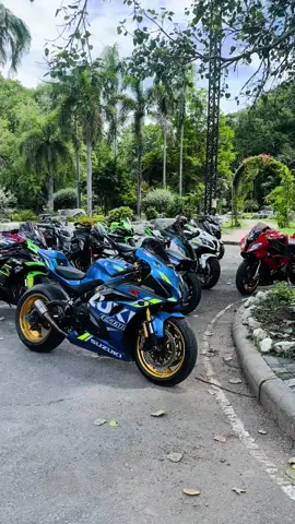 ออกมาไล่ฝนหน่อย 🤣 #ณลพบุรี 