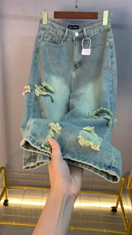 Mẫu quần các nàng đang tìm kiếm đây nè !!! #moingaymotoutfit #quanjeanongrong #quanjean #xuhuongtiktok #xuhuong 