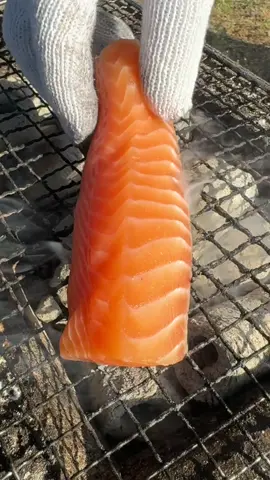 夏といえばサーモン！！#bbq #salmon 