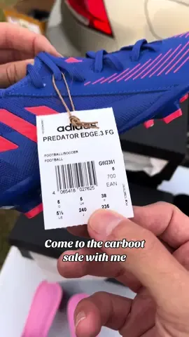 Buying a football boot bundle at the carboot sale #thecarbootguy #carboot #carbootsale #carbootsaleuk #carbootfinds #carboothaul #CapCut 