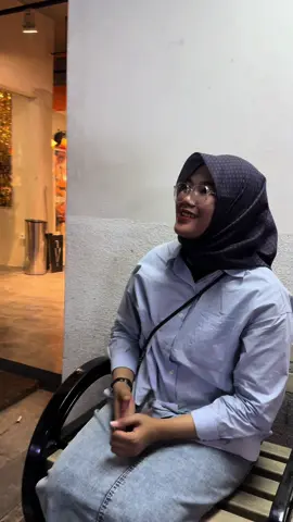 Wow, this episode was full of surprises! From the story, until the technical issue. Thank you so much, Risma! And I’m so sorry guys for the inconvenience in the audio quality #speakingenglish #practicetime #learningenglish #talkingwithriska 