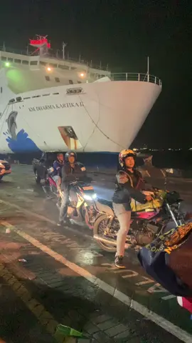 Nyebrang Kali #rxkingindonesia #rxking #rxking135cc #imi #rxkingnusantara #rxkingbandung #rxkinghitz #yrki_indonesia #brigade135jogjaunited 