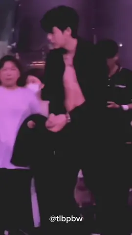 sự kiện mới bảnh điêngg#pangbowen #bangbacvan #庞博文 #viral_videos #china #douyin #flop #fyp 