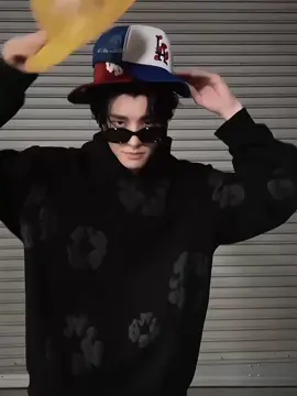 🧢🕶 #jake #simjaeyun #jakeenhypen #enhypenjake #simjake #enhypen #fyp #foryou 