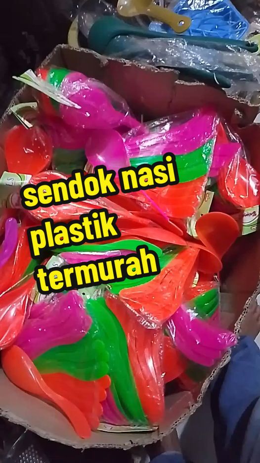 sendok nasi plastik pelangi, hargay sangat ekonomis #sendok #centongnasi #centongplastik #centongwarnawarni #centongnasiviral #centongmurah 