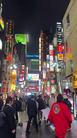 Rainy Night in Kabukicho Shinjuku #歌舞伎町 #新宿 #東京 #Japan