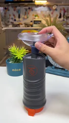 Easy to save your life while chocking😏#goodstuff #goodthings #homehacks #householditems #useful #LearnOnTikTok #tiktokmademebuyit #fyp #foryou 